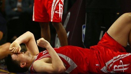 星空体育公司-杰弗森：浓眉的身体可能像姚明一样撑不住了 姚不受伤肯定能夺冠